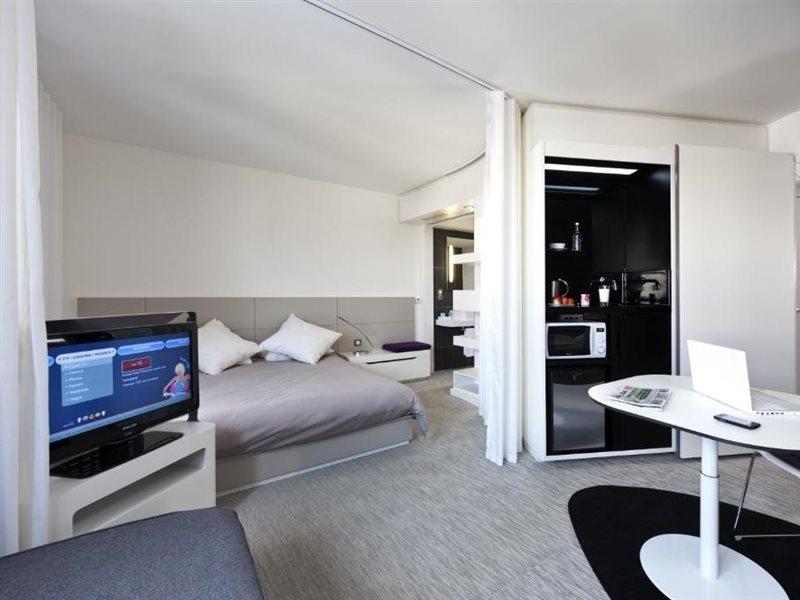 Novotel Centre Hotel 4*