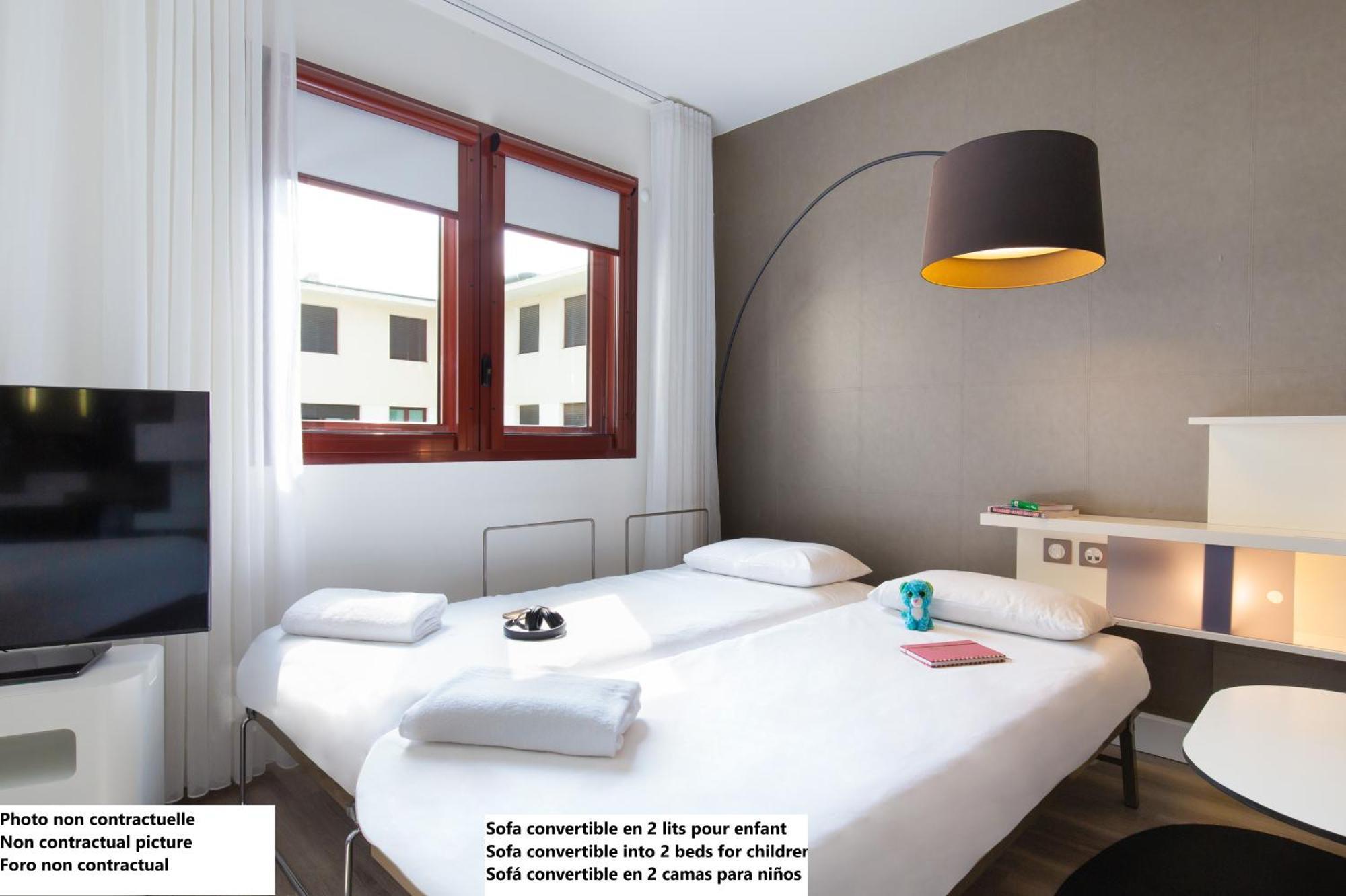 Novotel Centre Hotel